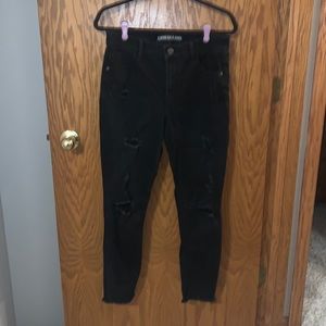 black ripped skinny jeans